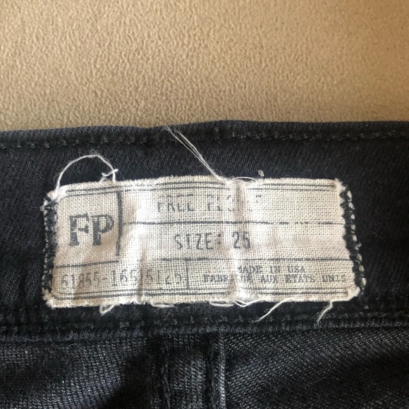 Free People black skinny jean size 25 - Picture 2 of 4